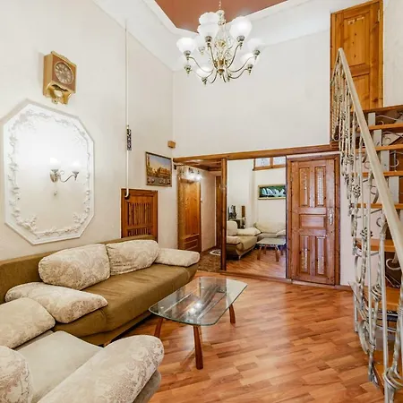 Spacious In The City Center Апартаменты