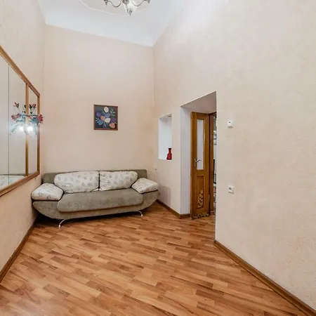 Spacious In The City Center Апартаменты