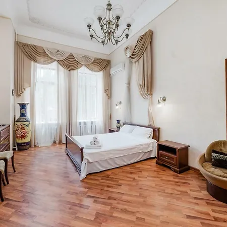 Апартаменты Spacious In The City Center