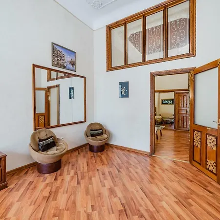 Spacious In The City Center *